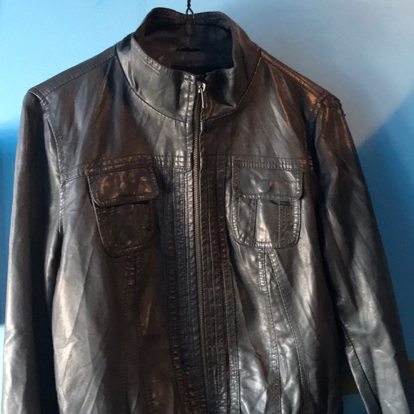 Leather jacket - Picture 3 of 7